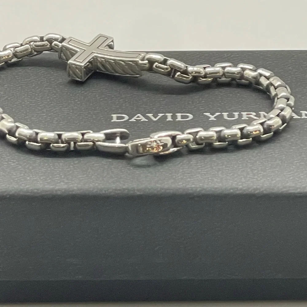 David Yurman Pavè Cross Bracelet in Sterling Silver with Black Diamonds, 5mm - Picture 8 of 11
